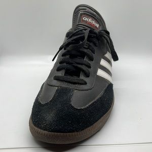USED- adidas Men's Samba Classic Indoor Soccer Shoe